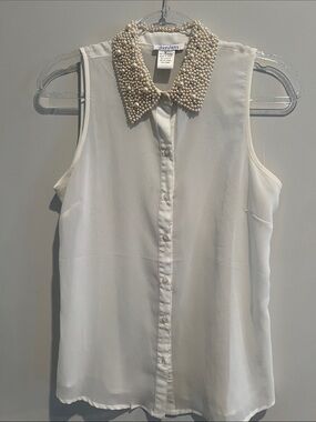 Beaded Collar Sleeveless Blouse - Cream